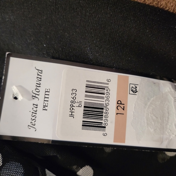 Dress - Picture 5 of 5